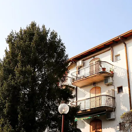 Apartment Casa Mirra Peschiera del Garda